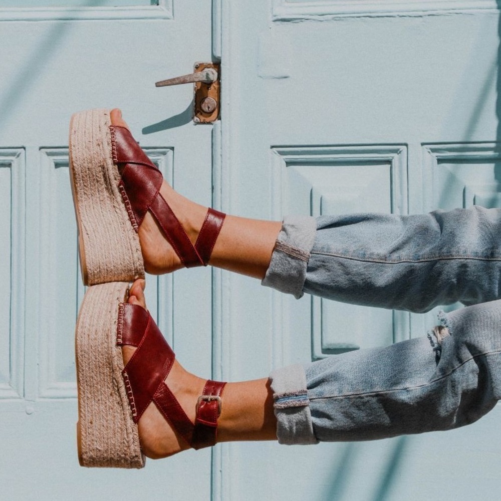 Alohas Vegas Platform Leather Sandals